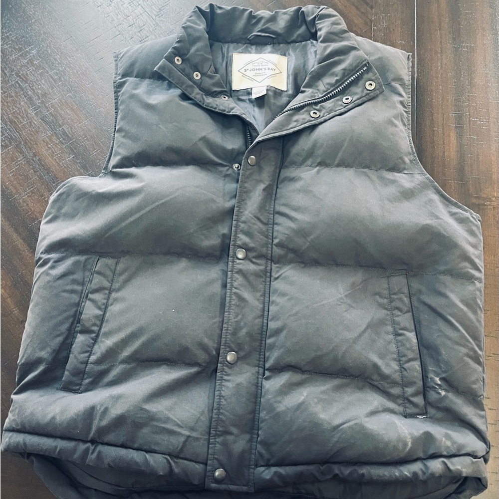 Gray Puffer Men’s Large Vest